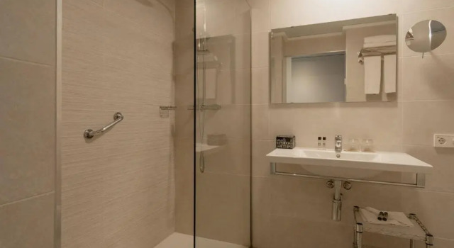 Трёхместный номер Premier Hotel Cap Negret