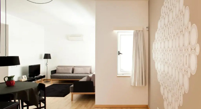 Апартаменты The Lisbonaire Apartments