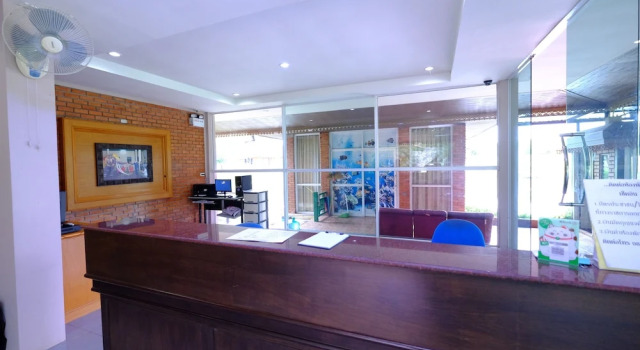 Chomdao Hotel & Resort, Rezervovat Lázně / Resort Sawang Daen Din Thajsko