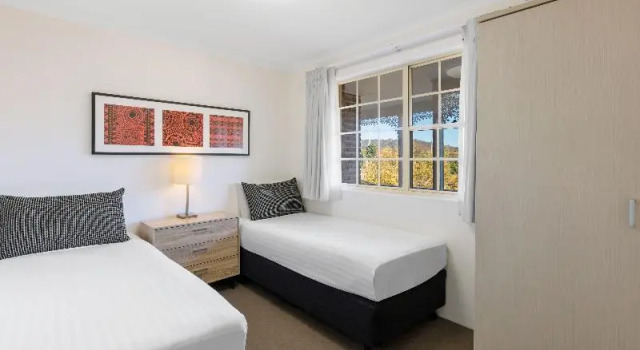 Апартаменты с 2 комнатами с балконом Adina Serviced Apartments Canberra Kingston