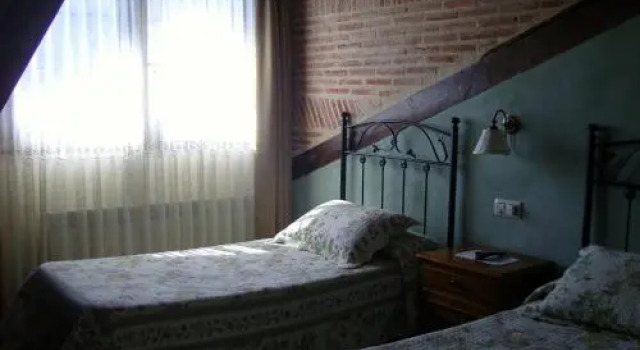 Casa Paulino, Buchen Sie Hotel Los Corrales de Buelna 