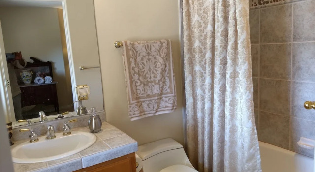 Апартаменты Luxury с 2 комнатами с видом на город Sunshine Mountain Bed and Breakfast