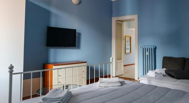 Viale Lunigiana - Penthouse - 6 people, Book Hotel Milan Lombardy