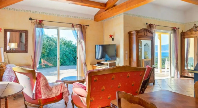 Maison en bord de mer - Casa l'albitronu, Book Hotel Hoteller i Molini med pool, Swimmingpool