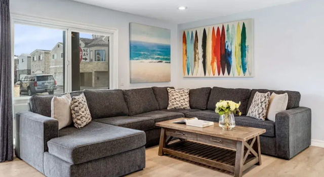 Sandy by Avantstay Oceanview Steps to Beach Patio w Fire Pit Dining Area
