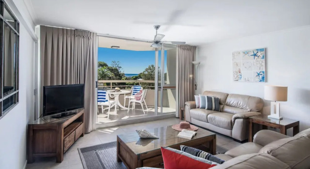 Номер Standard c 1 комнатой с балконом и с видом на сад Newport Mooloolaba Apartments