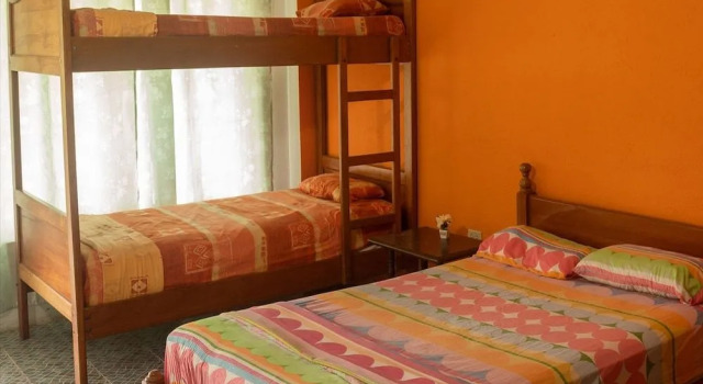 Puerto Quito Lodge - Las Iguanas, Забронировать Отель Отели Пуэрто-Кито с бассейном, Бассейн