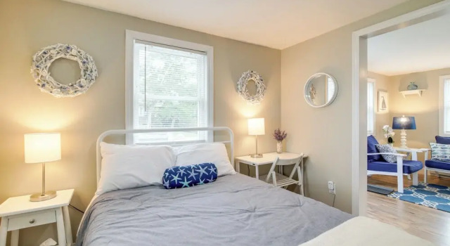 Wareham Cottage Near Cape Cod & Ski Area!, Buchen Sie Ferienhaus  