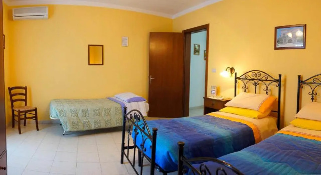 Трёхместный номер Standard Albergo Vittoria