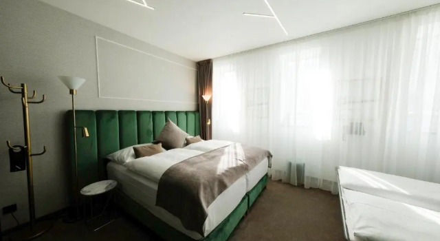 Четырёхместный номер Superior NED Hotel