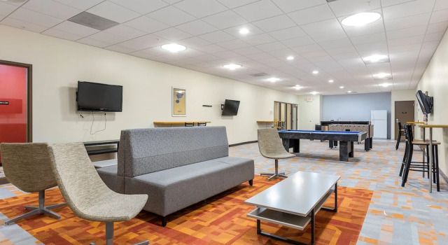 The Modern Suites at St Louis University, Забронировать Отель Сент-Луис Миссури, рядом с Театр Фокс