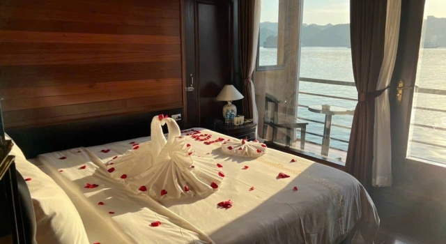 Mira of the Sea Cruise Lan Ha Bay, Забронировать Отель Отели Куангнинь с бассейном, Бассейн