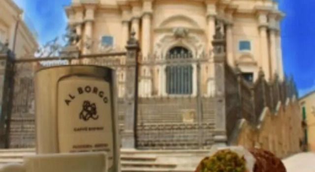 Reusuite Authentic Sicilian Hospitality