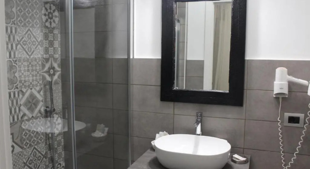Трёхместный номер Standard Hotel Miramare