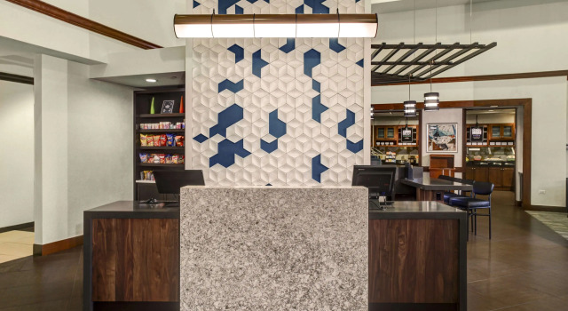 Hyatt Place Louisville-East, Boek Hotel Hotels in Kentucky met parkeren, Parkeren
