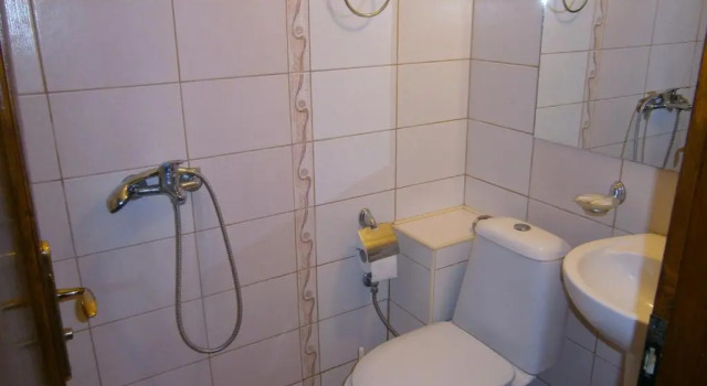 Трёхместный номер Standard с балконом и с красивым видом из окна Guest House Hristovi