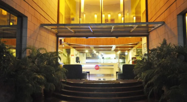 OYO Flagship 532 Sikanderpur Metro Station, Забронировать Отель Отели Гургаон с завтраком, рядом с Global Business Park, Завтраки