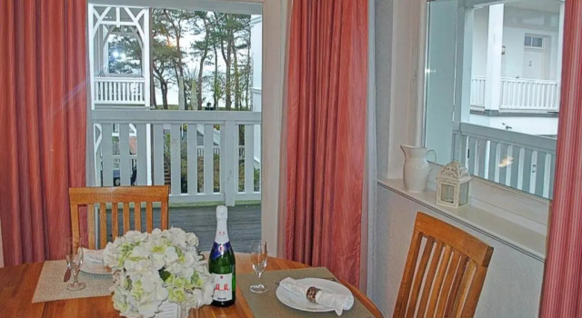 Strandvilla Gudrun zur Meerseite mit Balkon, Забронировать Апартаменты/квартира Апартаменты Остзебад-Бинц, Апартаменты/квартира