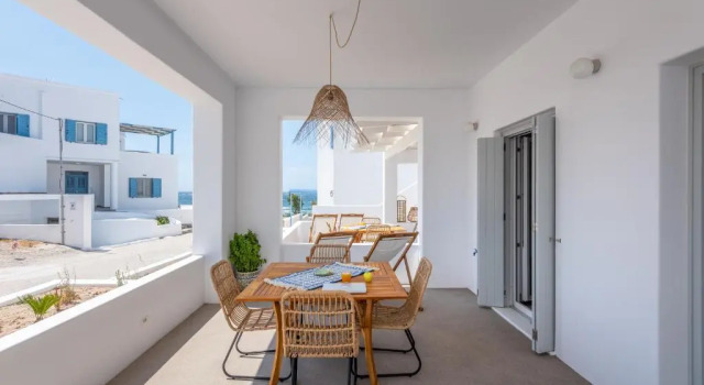 Elyos Apartments, Prenota Appartamento Pollonia Milo