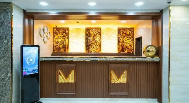 Grand Mirage Hotel, Book Hotel Hoteller i Ma‘ābīlah med parkering, Parkering