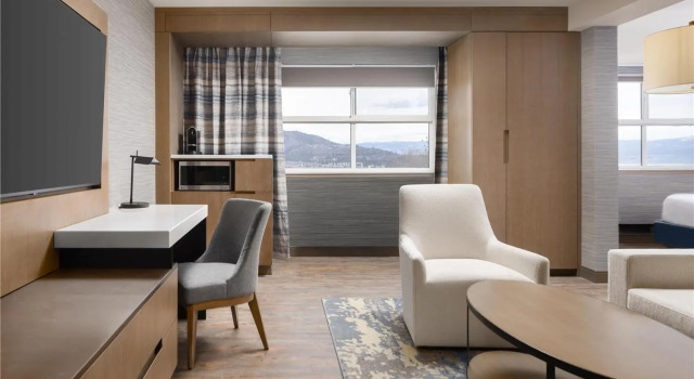 Люкс Doubletree By Hilton West Kelowna