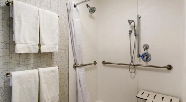 Номер Standard Holiday Inn Express & Suites Galesburg by IHG