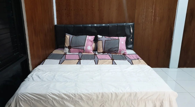 Двухместный семейный номер Standard Capital O 92612 Penginapan D'alas Purwo & BeachNearPadang Savana Sadengan