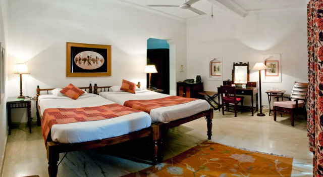 Neemrana's - Deo Bagh, Брондау Қонақ үй Гвалиор 