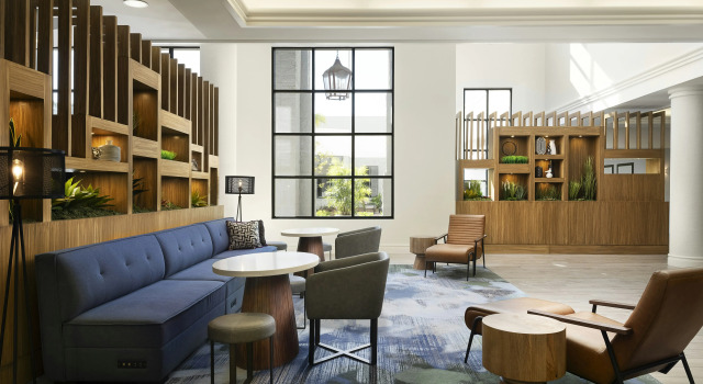 Hilton New Orleans Airport, Забронировать Отель Кеннер Луизиана