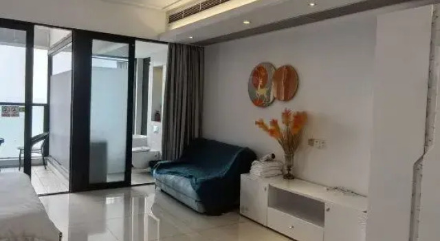 Люкс с 2 комнатами Beihai 818 Hotel Apartment (Beibuwan No.1 Branch)