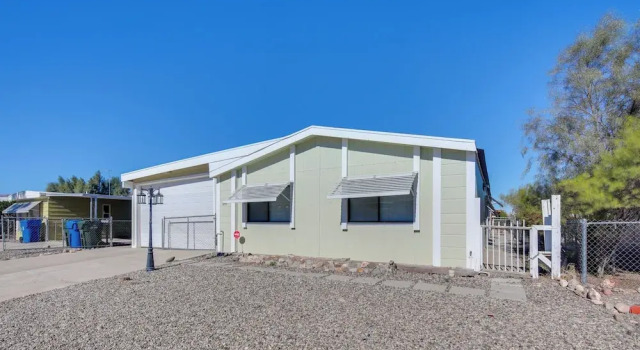 Коттедж Bullhead City Home w/ Fire Pit - Walk to CO River!