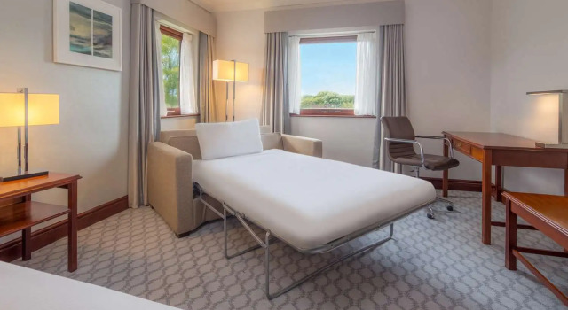 Двухместный Family номер Hilton East Midlands Airport