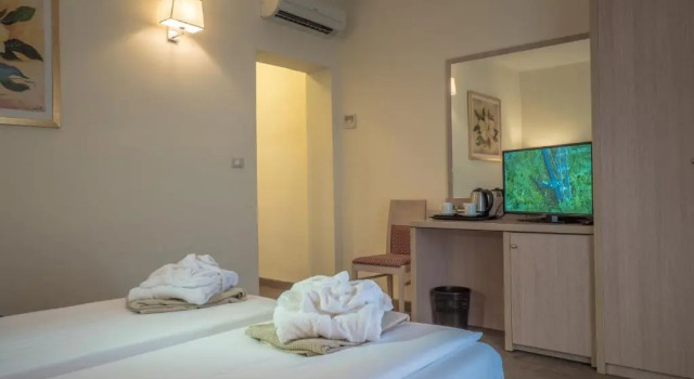 Полулюкс Hotel Capo Reamol