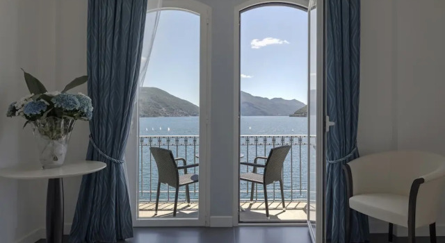 Двухместный номер Standard с балконом и с видом на озеро Hotel Lido Seegarten