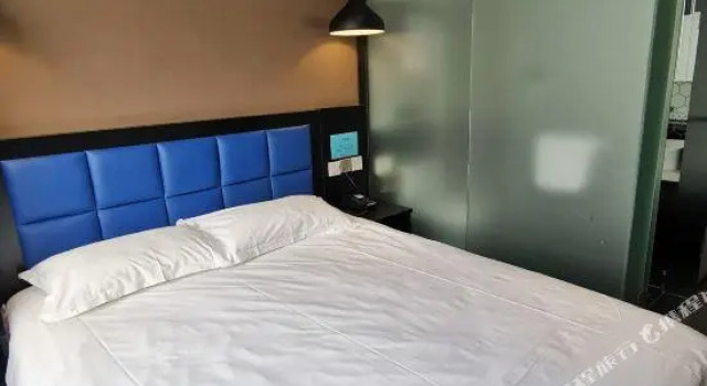 100 Inn (Beijing Xisanqi), Rezerwuj Hotel Shangdi Pekin, w pobliżu Longze Station