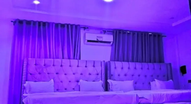 KINGSAMYSTAR HOTEL and SUITES, Book Hotel Hotels in Asaba with a Pool, Swimming Pool