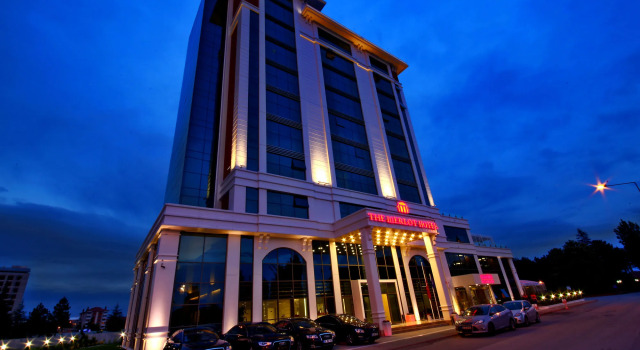 The Merlot Hotel Eskisehir, Забронировать Отель Эскишехир Центральная Анатолия, рядом с Anatolian University