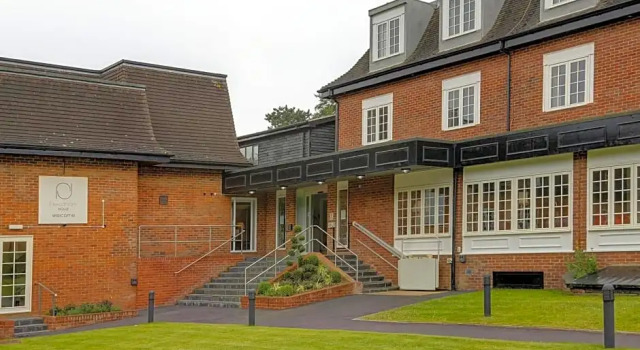 Одноместный номер Standard Needham House Hotel