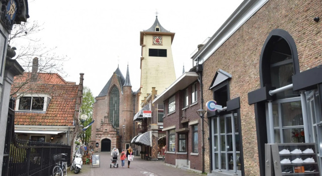 Spacious Holiday Home in Enkhuizen With Terrace, Забронировать Отель Отели Норда 3 звезды, 3*
