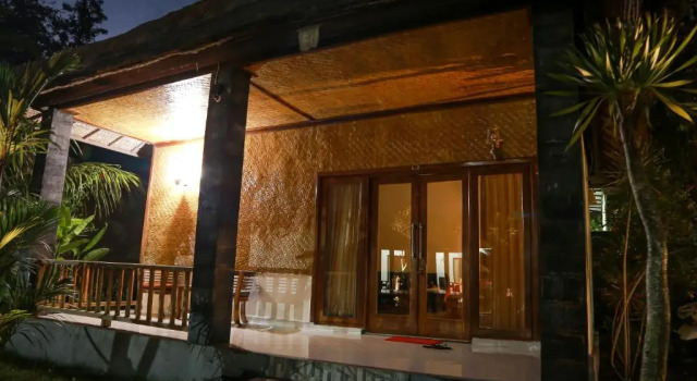 Бунгало Superior Orange Balangan Bungalow
