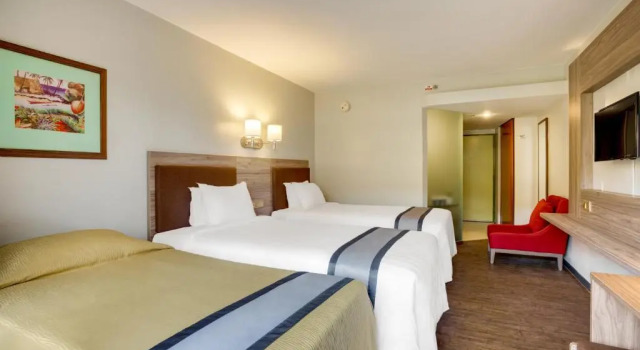 Трёхместный номер Standard Guam Plaza Resort
