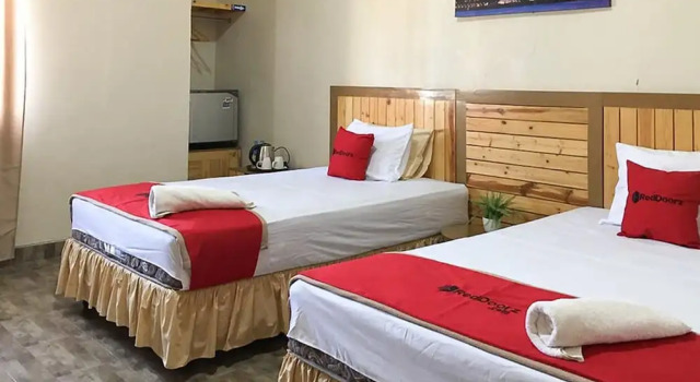 Двухместный номер Premium RedDoorz Plus Syariah near Alun Alun Sampang
