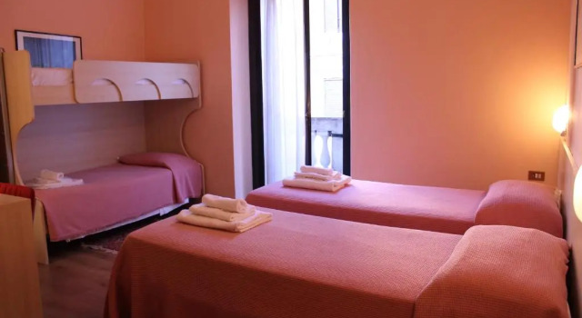 Трёхместный номер Hotel Europa