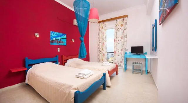9 Muses Sea View Mansion, Забронировать Отель Отели периферии Ионических островов с парковкой, Парковка