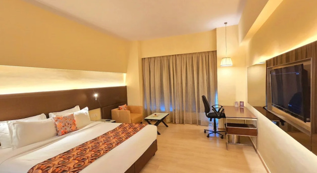 Двухместный номер Executive с балконом Regenta Central Grand Exotica
