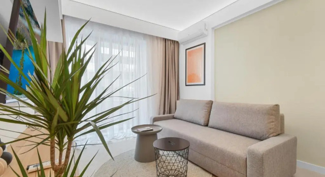 Cortina North 1BR Ap with parking and self check in, Rezerwuj Hotel Hotele w Ilfov z parkingiem, Parking