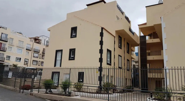 Callao Salvaje, apartamento a 200 mts de la Playa, Book Apartment Hotels in Tenerife with Parking, Parking