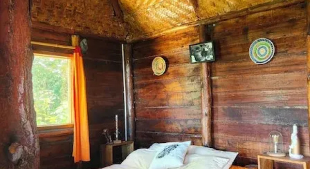 Agandi Uganda Eco-lodges, Prenota Casa vacanze Bwindi Southern Uganda