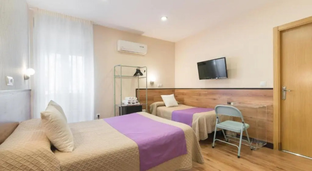 Номер Superior Hostal Art Madrid