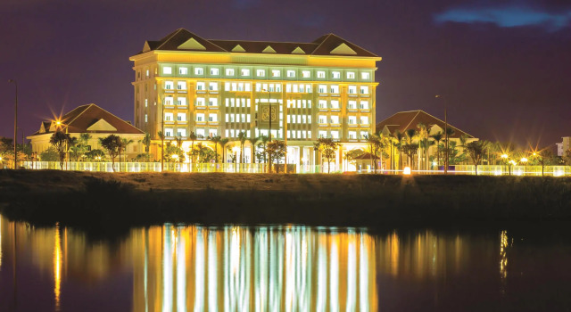 Ban Thach Riverside Hotel & Resort